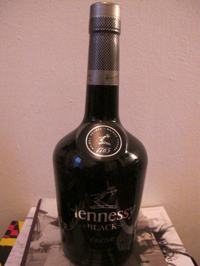 hennessy_black4